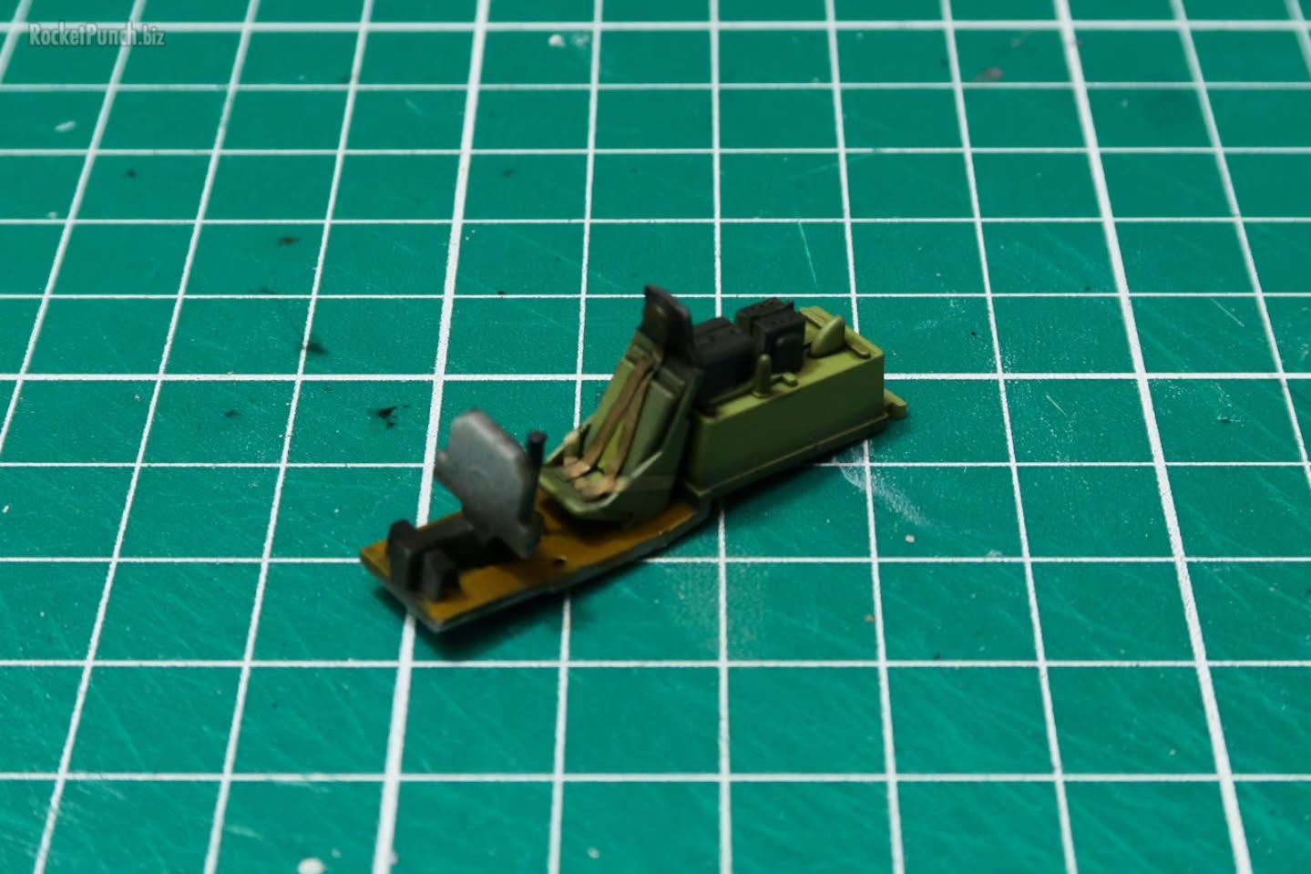 1/72 Hasegawa P-51K Mustang.The cockpit is simple with decals for instruments, and I added masking tape for the restraints..#72scale #hasegawa #scalemodels