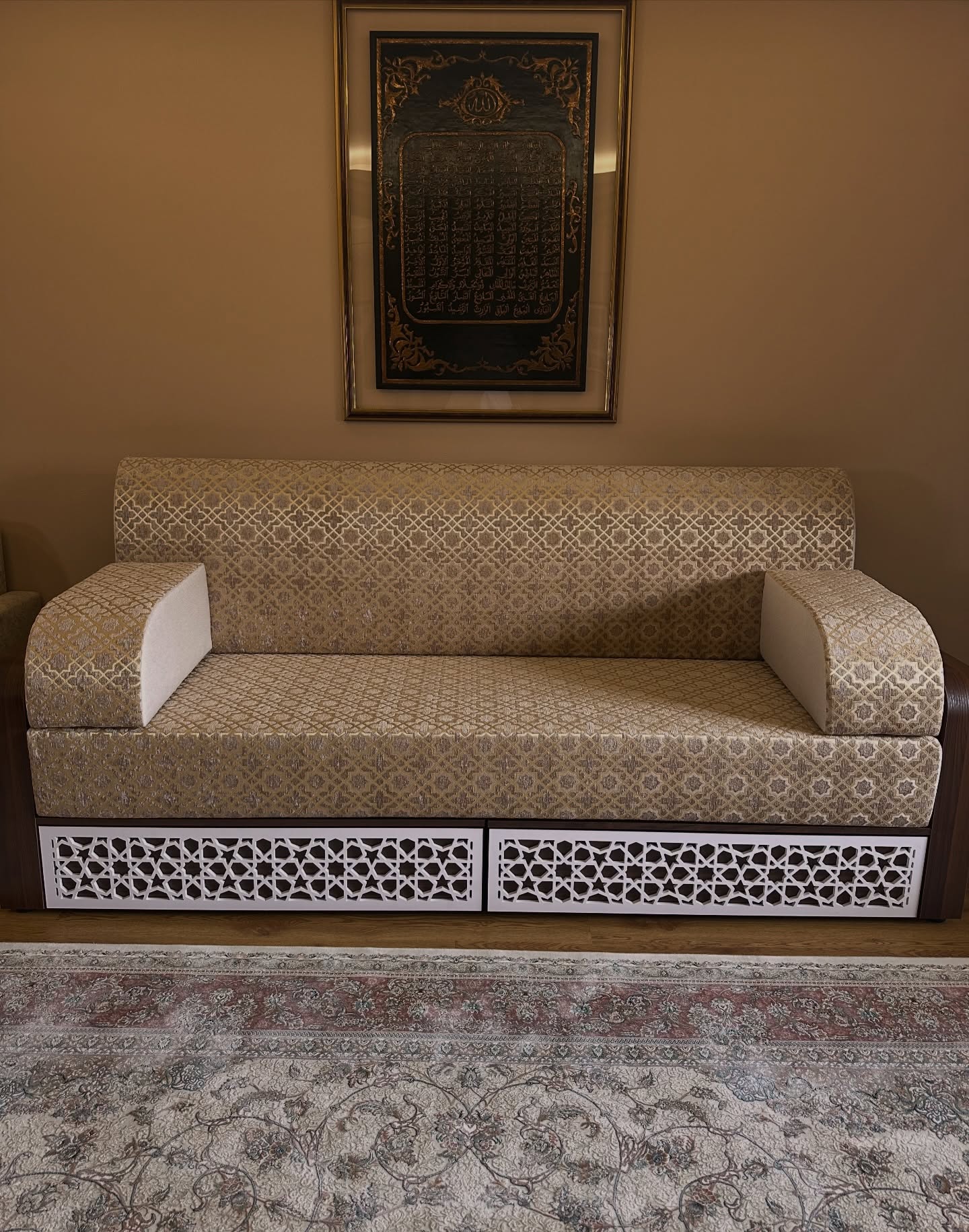 wishing eid mubarak to all of you families! 🕌
may Allah swt accept your fasting, prayers, charity and all your good deeds and we pray that we always be in the best of states 🤲🏼
may your homes be filled with love, warmth & happiness during this joyous occasion.. 🤍
#camelcaravanco #thefamilymajlis #eidmubarak