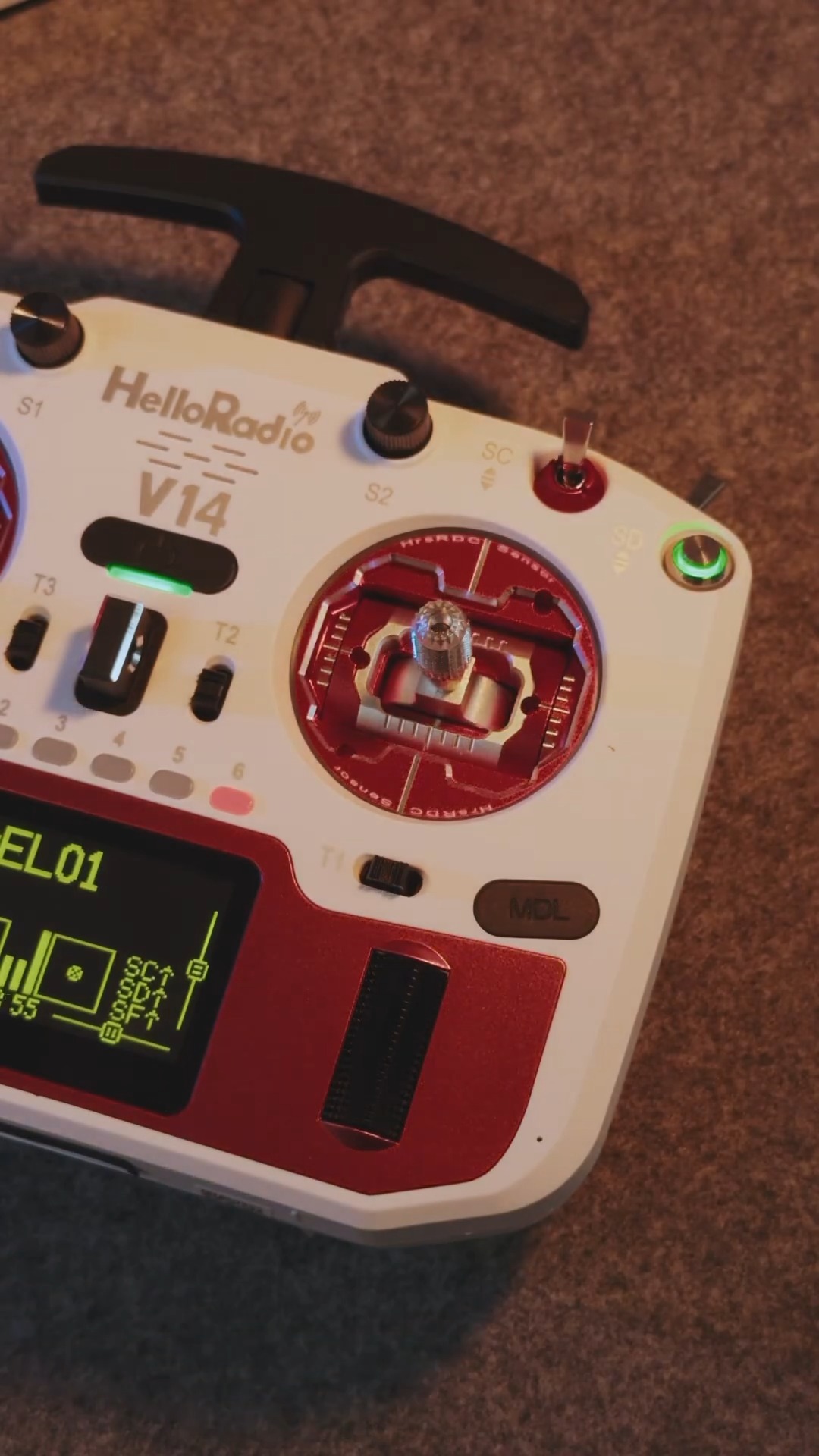 Bukan sekadar remote. Kenalin, HelloRadio V14 — radio transmitter untuk kamu yang ingin punya kontrol lebih serius di dunia FPV & RC. 🛸 Dengan EdgeTX, precision gimbal, berbagai control switch, dan dukungan ELRS, V14 dirancang untuk memberikan kontrol yang lebih fleksibel dan presisi. Dan yes, V14 juga bisa digunakan untuk latihan di simulator sebelum benar-benar take flight. #HelloRadioV14 #FPV #FPVDrone #RC #FPVSimulator #PWND #ExperienceFirst